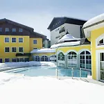 Romantikhotel Zell Am Hotel