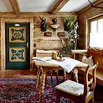 Hotel Romantikhotel Zell Am