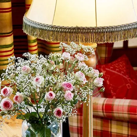 Romantikhotel Zell Am Hotell