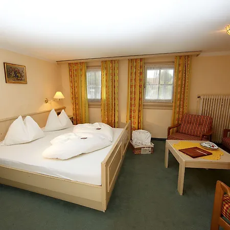 Romantikhotel Zell Am Ξενοδοχείο 4*