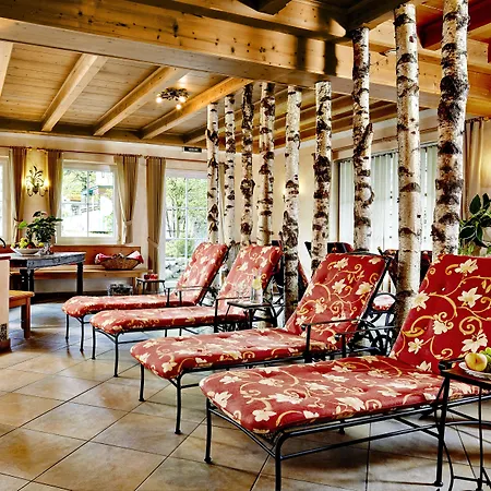 Ξενοδοχείο Romantikhotel Zell Am 4*