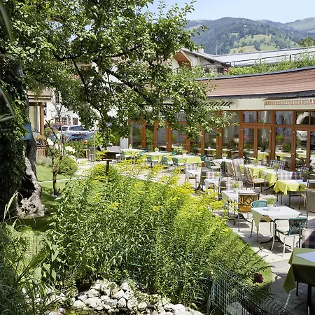 Romantikhotel Zell Am Ξενοδοχείο 4*