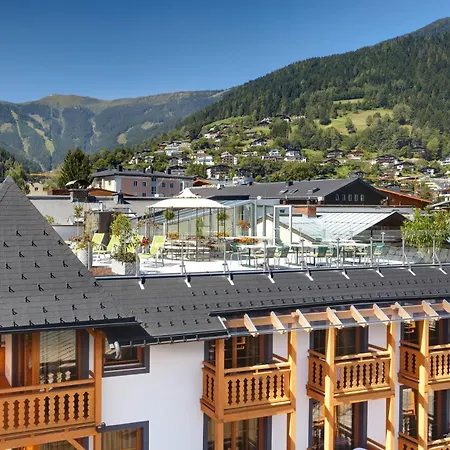 Ξενοδοχείο Romantikhotel Zell Am 4*