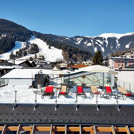Ξενοδοχείο Romantikhotel Zell Am 4*