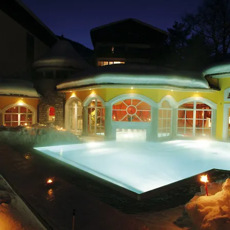 Hotel Romantikhotel Zell Am