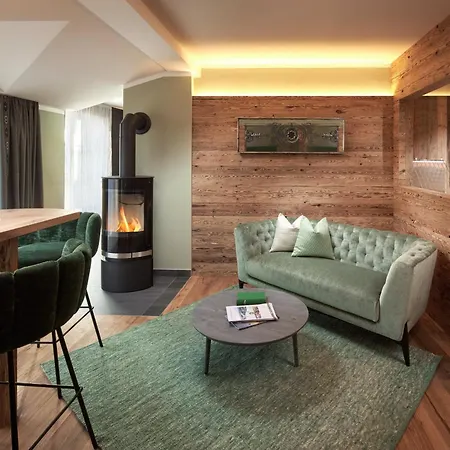 Ξενοδοχείο Romantikhotel Zell Am Τσελ αμ Ζέε