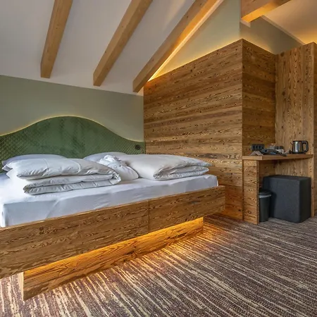 Romantikhotel Zell Am מלון