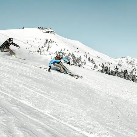 Ξενοδοχείο Romantikhotel Zell Am 4*