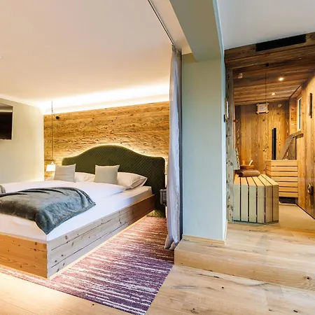 Romantikhotel Zell Am Целль-ам-Зеє