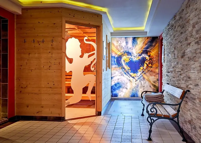 Romantikhotel Zell Am Целль-ам-Зеє