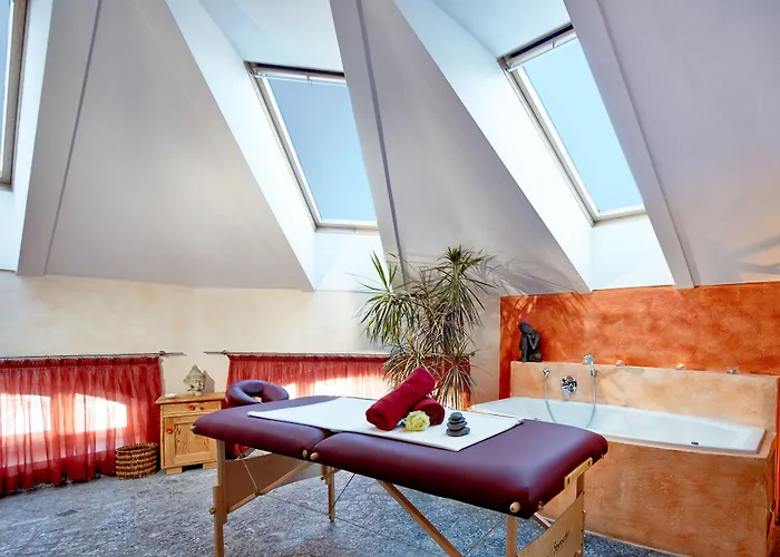 Romantikhotel Zell Am 4*