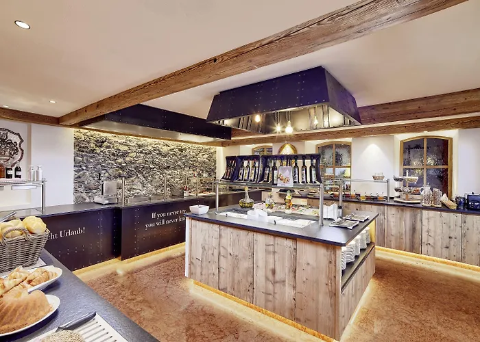 Готель Romantikhotel Zell Am Целль-ам-Зеє