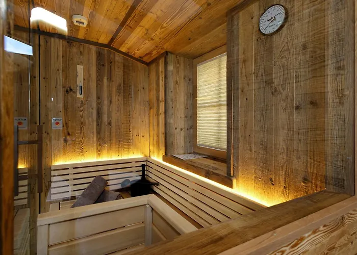 Готель Romantikhotel Zell Am 4*