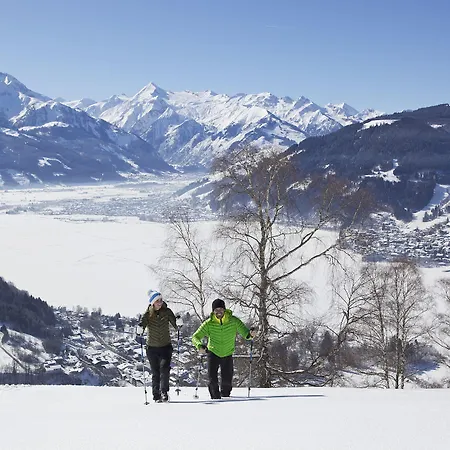 Romantikhotel Zell Am Готель Целль-ам-Зеє