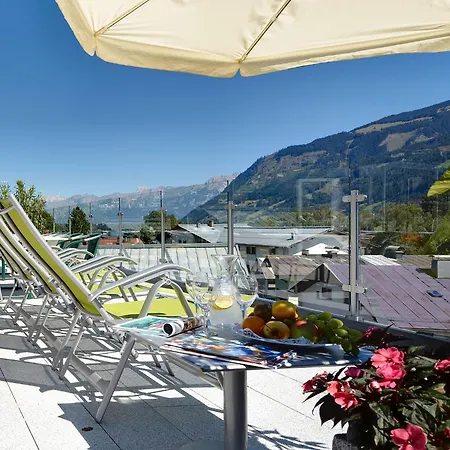 Romantikhotel Zell Am Готель 4*