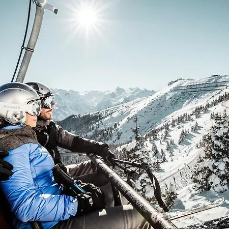 Ξενοδοχείο Romantikhotel Zell Am 4*